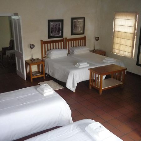 Wilgewandel Holiday Farm & Day Restaurant Oudtshoorn Room photo